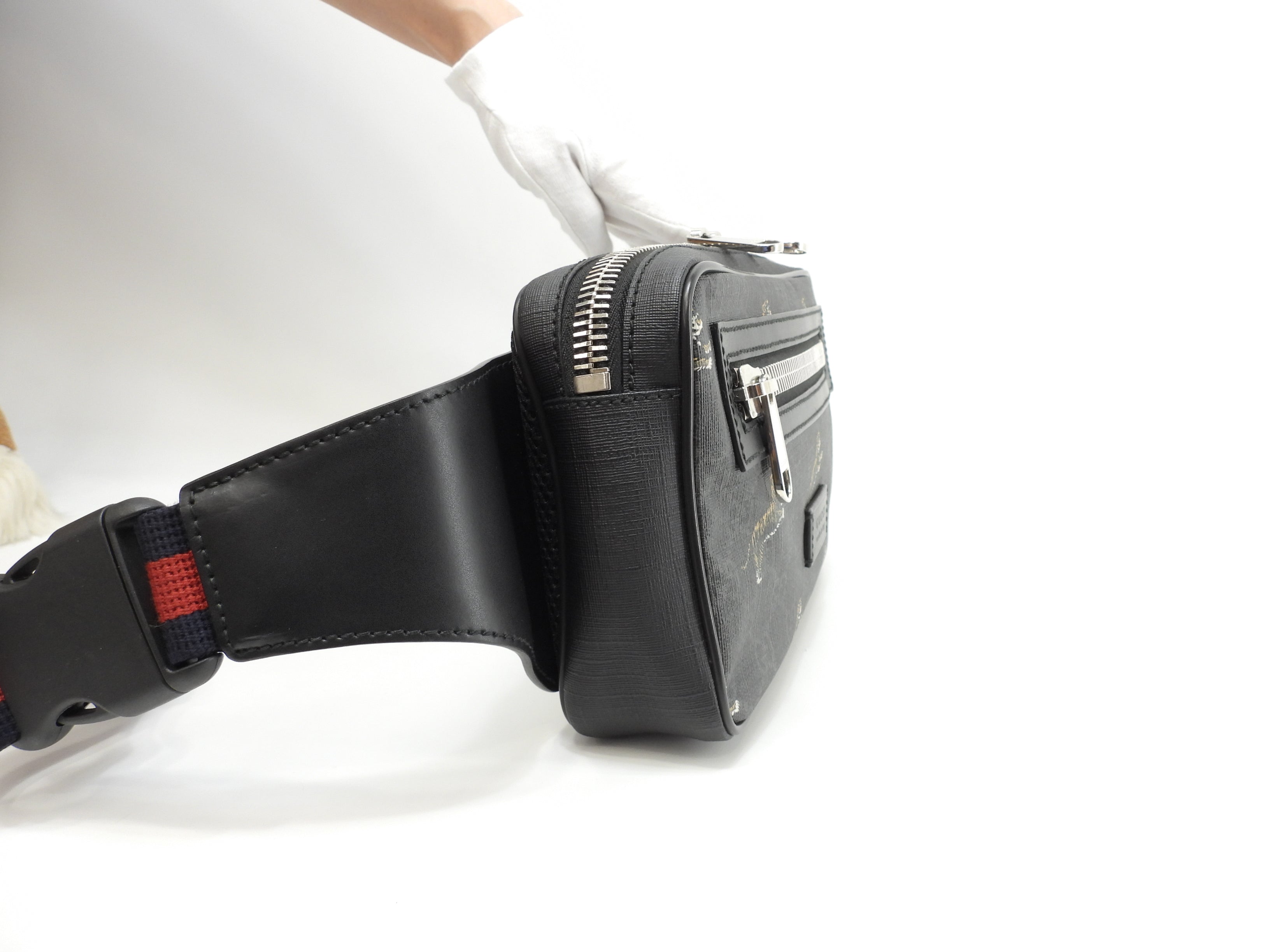 Gucci Marsupio Web GG Supreme Tigre Nero Usato Ottime condizioni @ 1