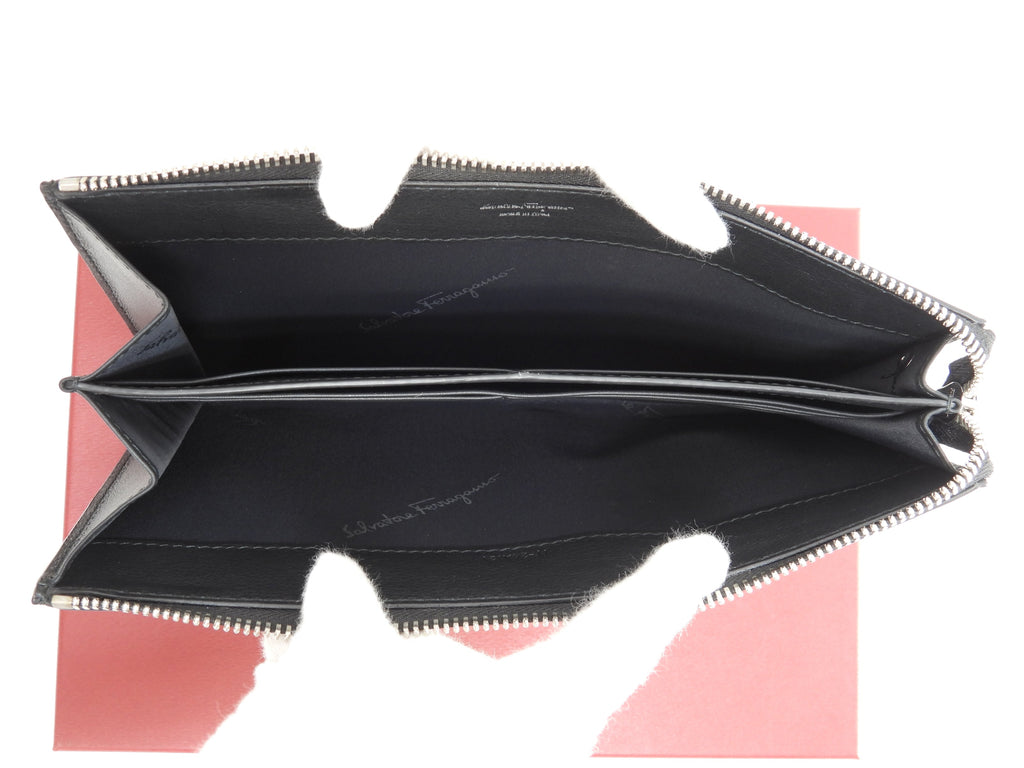 Salvatore Ferragamo Pochette clutch in pelle nera con logo a pois rossi, Nuova@IY24A121 2
