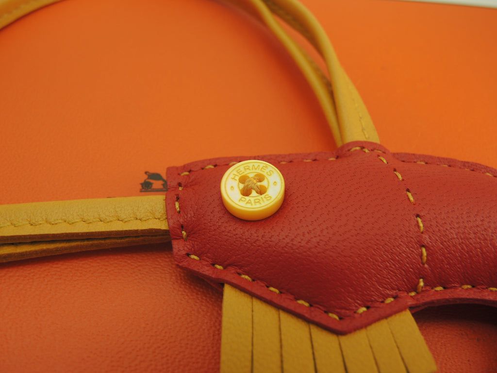 Hermès Gambero Petit h Agneau Milo rosso giallo ciondolo borsa Nuovo @ 1