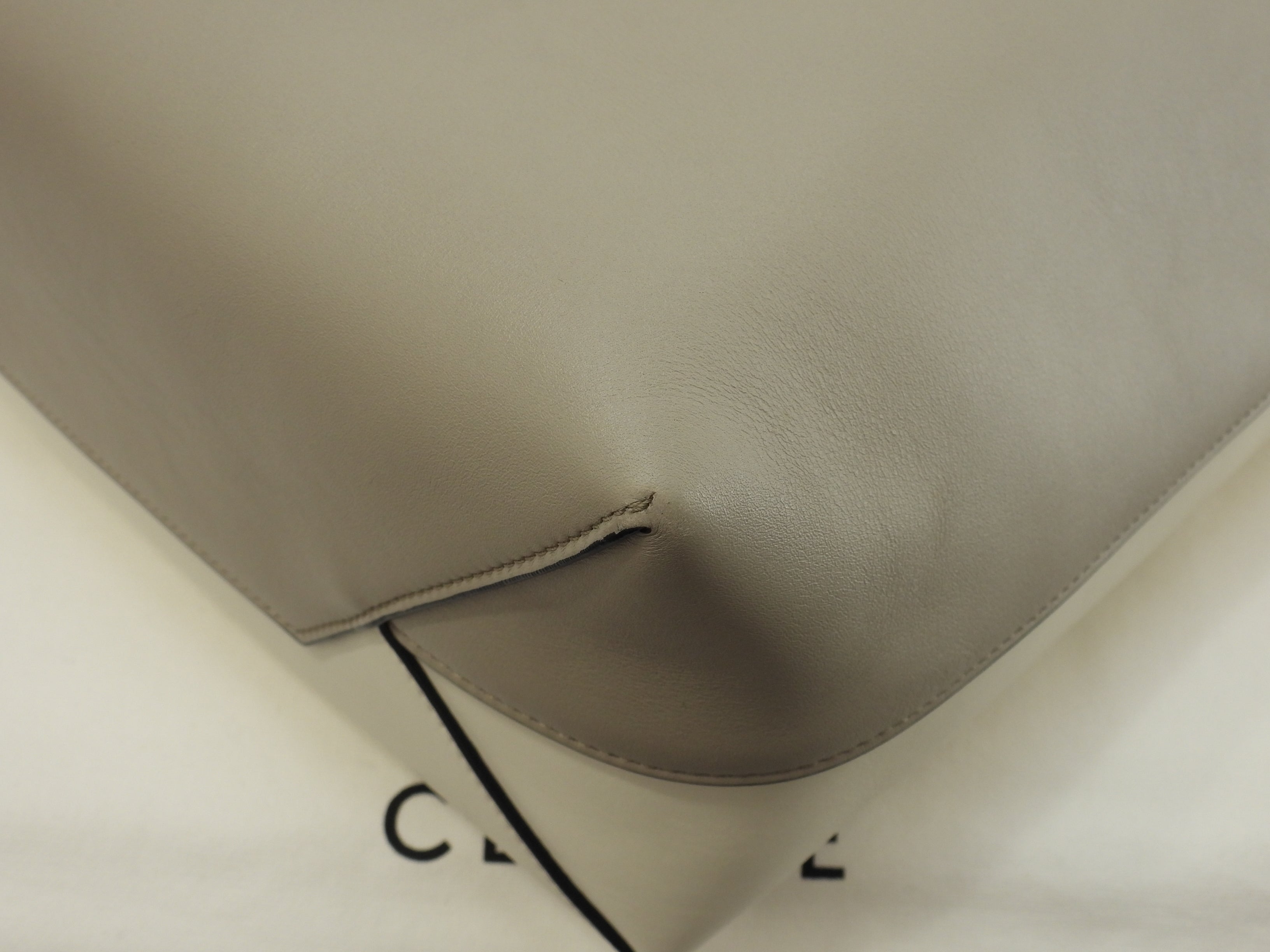 Celine Twisted Cabas in pelle grigio-bianca Borsa a spalla Hobo @U-CU-1116