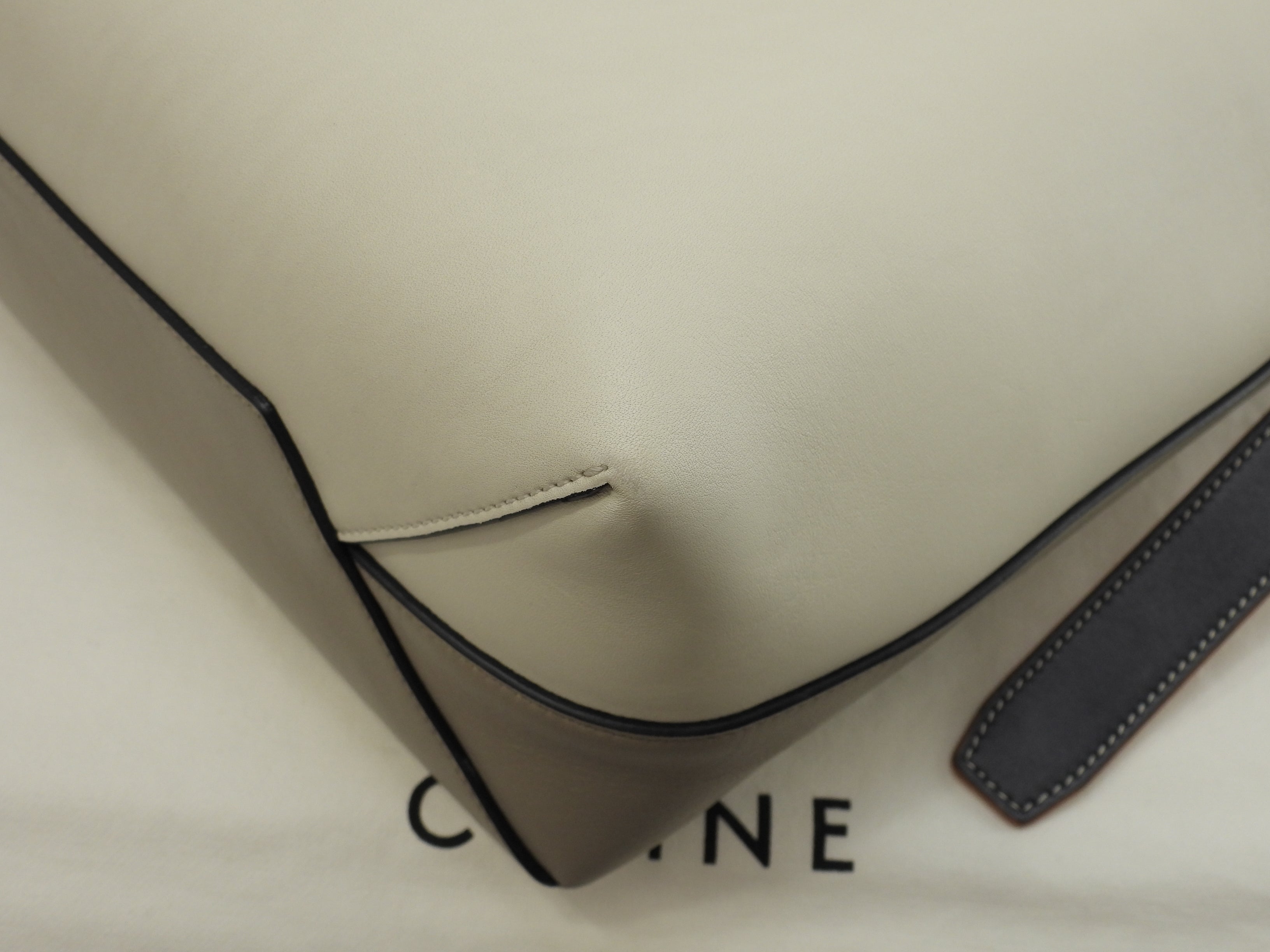 Celine Twisted Cabas in pelle grigio-bianca Borsa a spalla Hobo @U-CU-1116