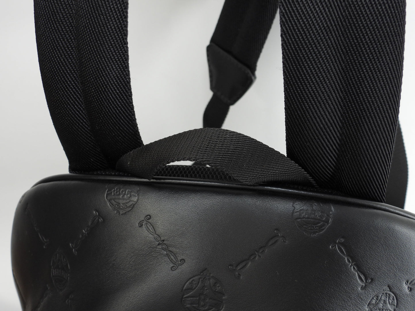 Berluti Zaino Time-Off in pelle nera Chevron, ottimo stato@G0261