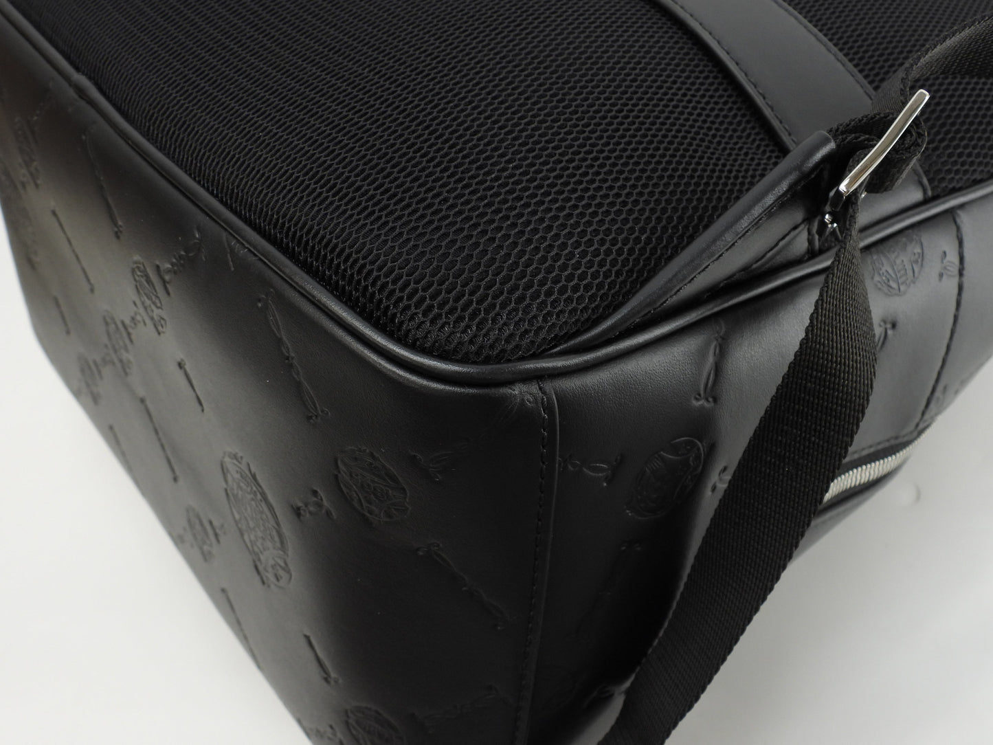 Berluti Zaino Time-Off in pelle nera Chevron, ottimo stato@G0261