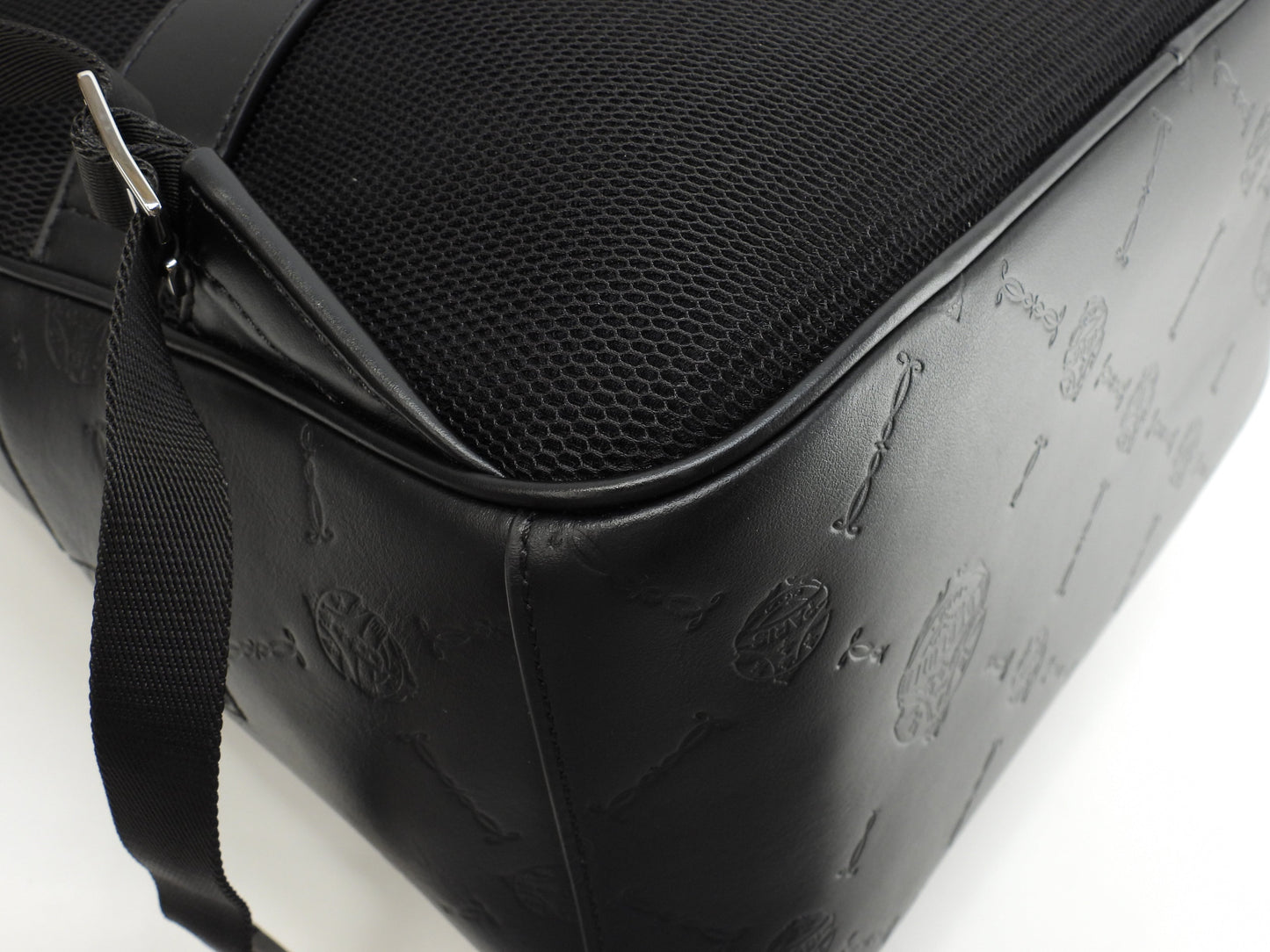 Berluti Zaino Time-Off in pelle nera Chevron, ottimo stato@G0261