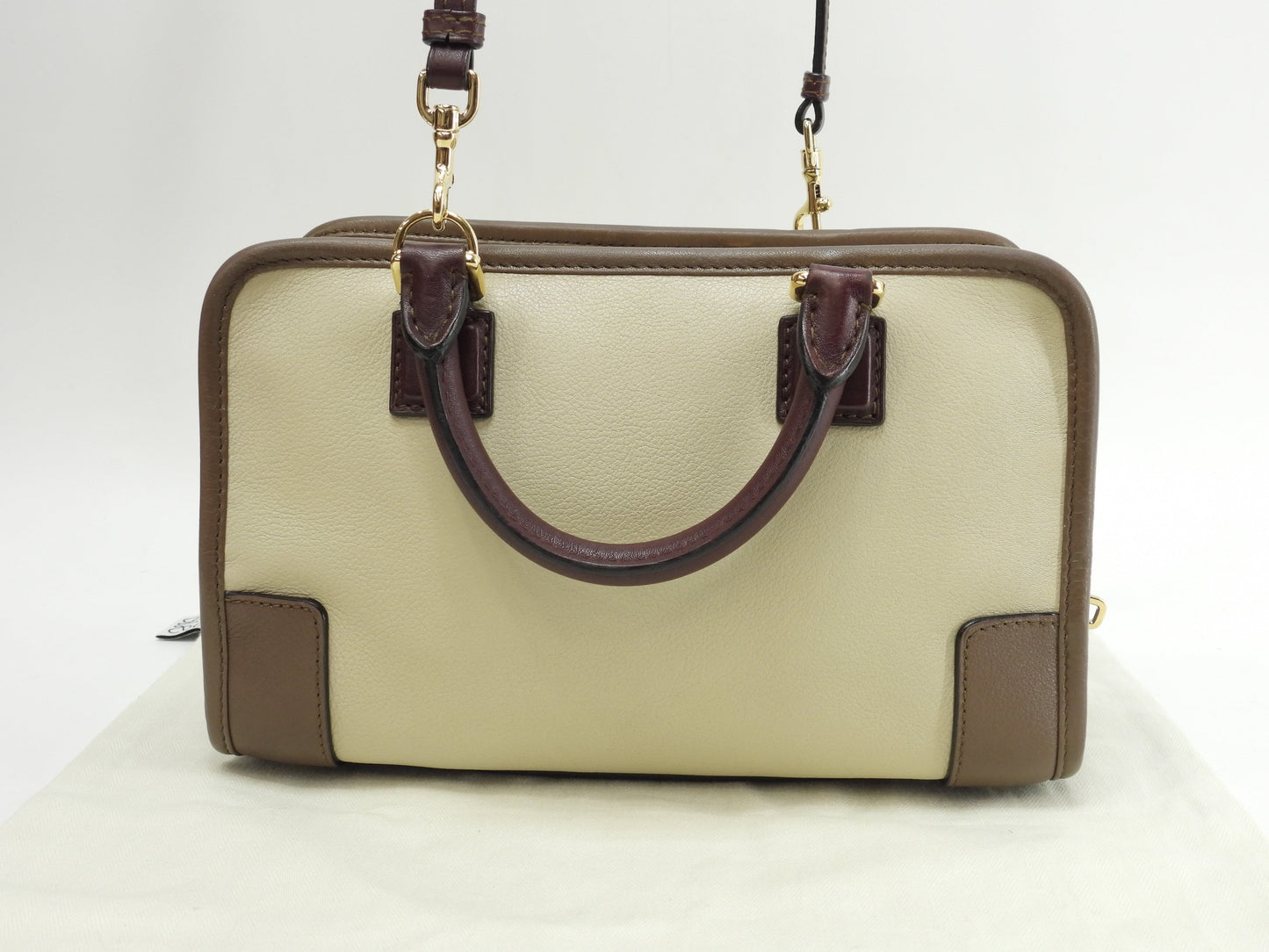Loewe Amazona 23 in pelle crema/bordeaux, mini borsa a mano, pochette, ottime condizioni @061210