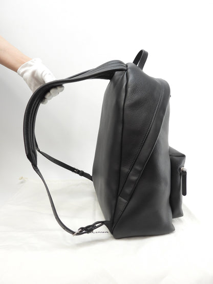 Balenciaga Zaino "Everyday" in pelle nera da uomo usato in ottime condizioni @ 35