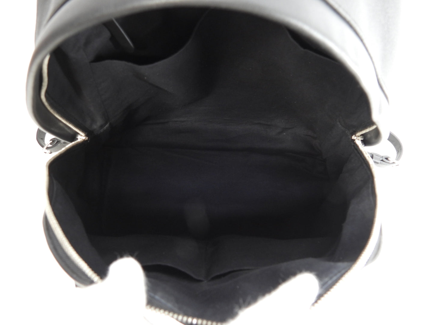 Balenciaga Zaino "Everyday" in pelle nera da uomo usato in ottime condizioni @ 35
