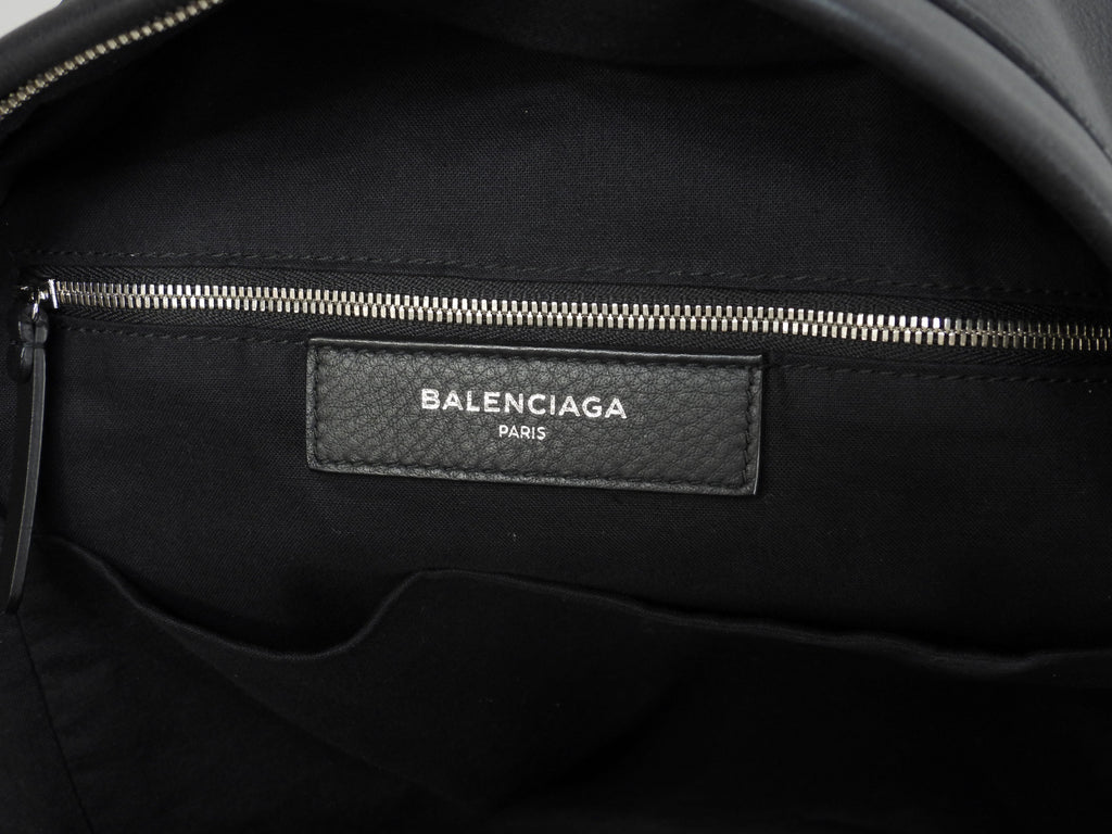 Balenciaga Zaino "Everyday" in pelle nera da uomo usato in ottime condizioni @ 35