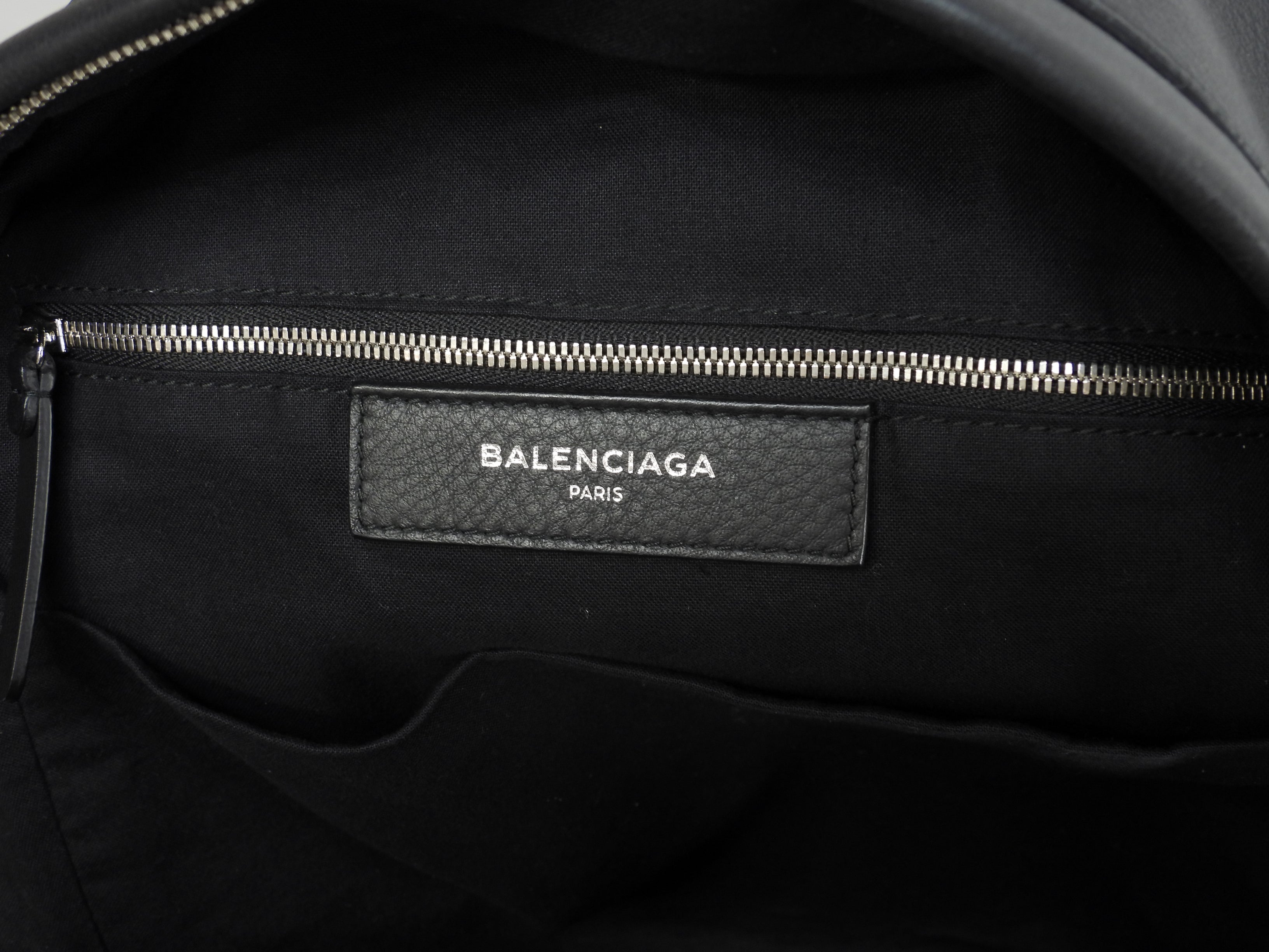 Balenciaga Zaino "Everyday" in pelle nera da uomo usato in ottime condizioni @ 35