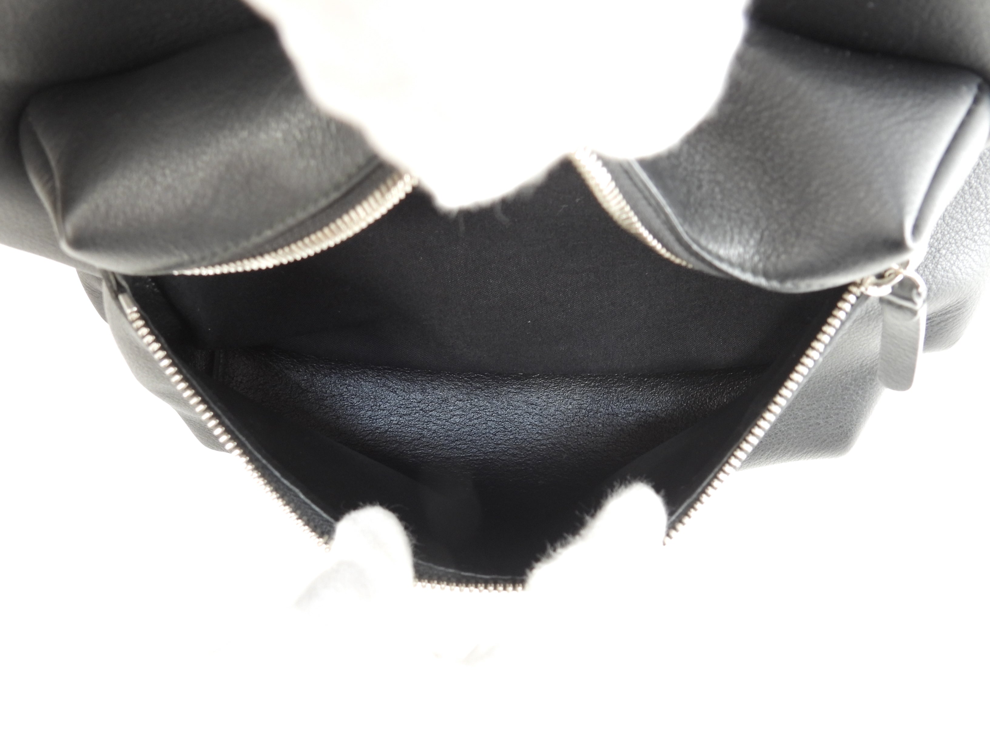 Balenciaga Zaino "Everyday" in pelle nera da uomo usato in ottime condizioni @ 35