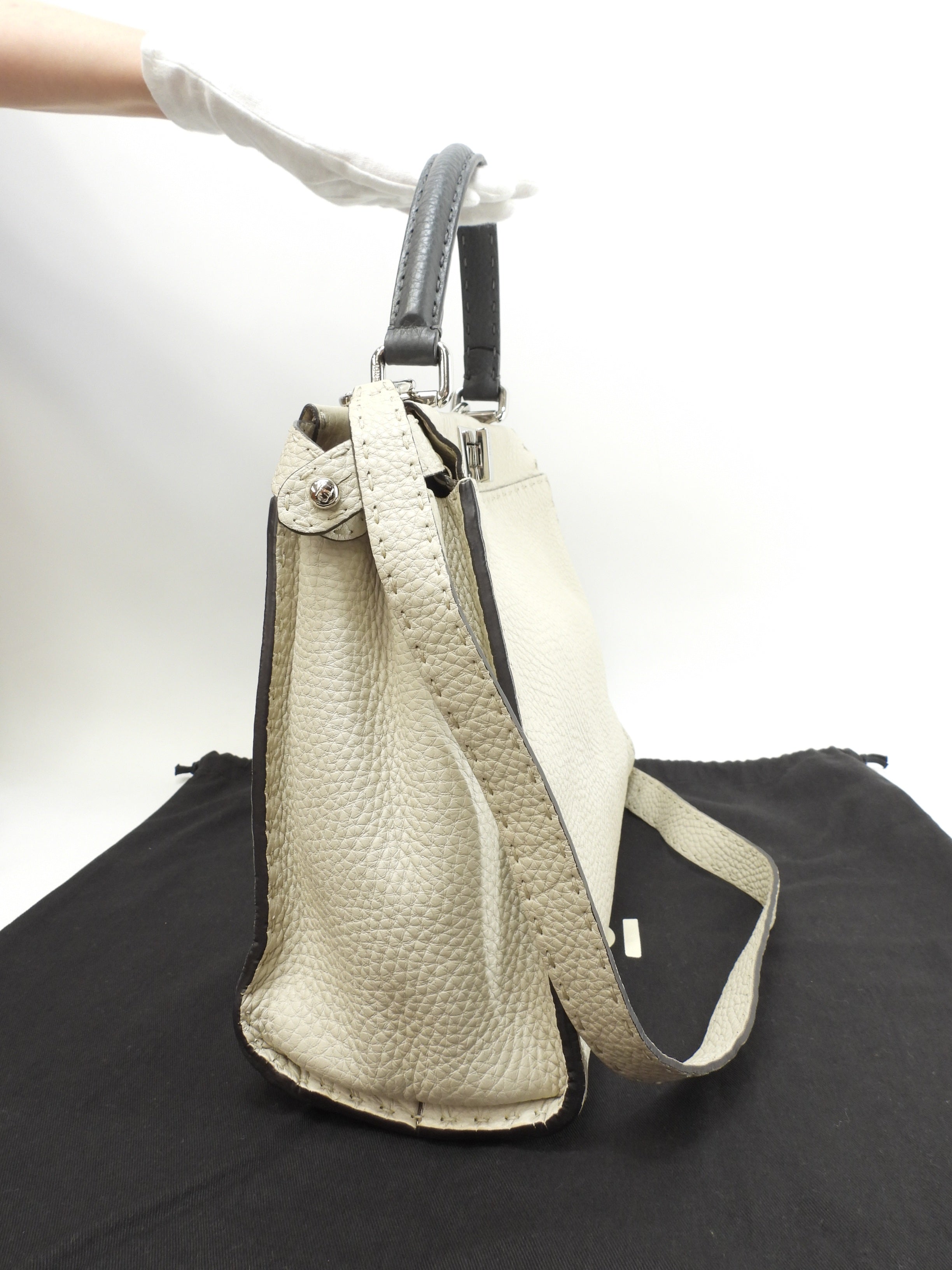 Fendi Peekaboo Regular in pelle Selleria bianco-grigio, borsa a mano con tracolla, ottime condizioni @ 23