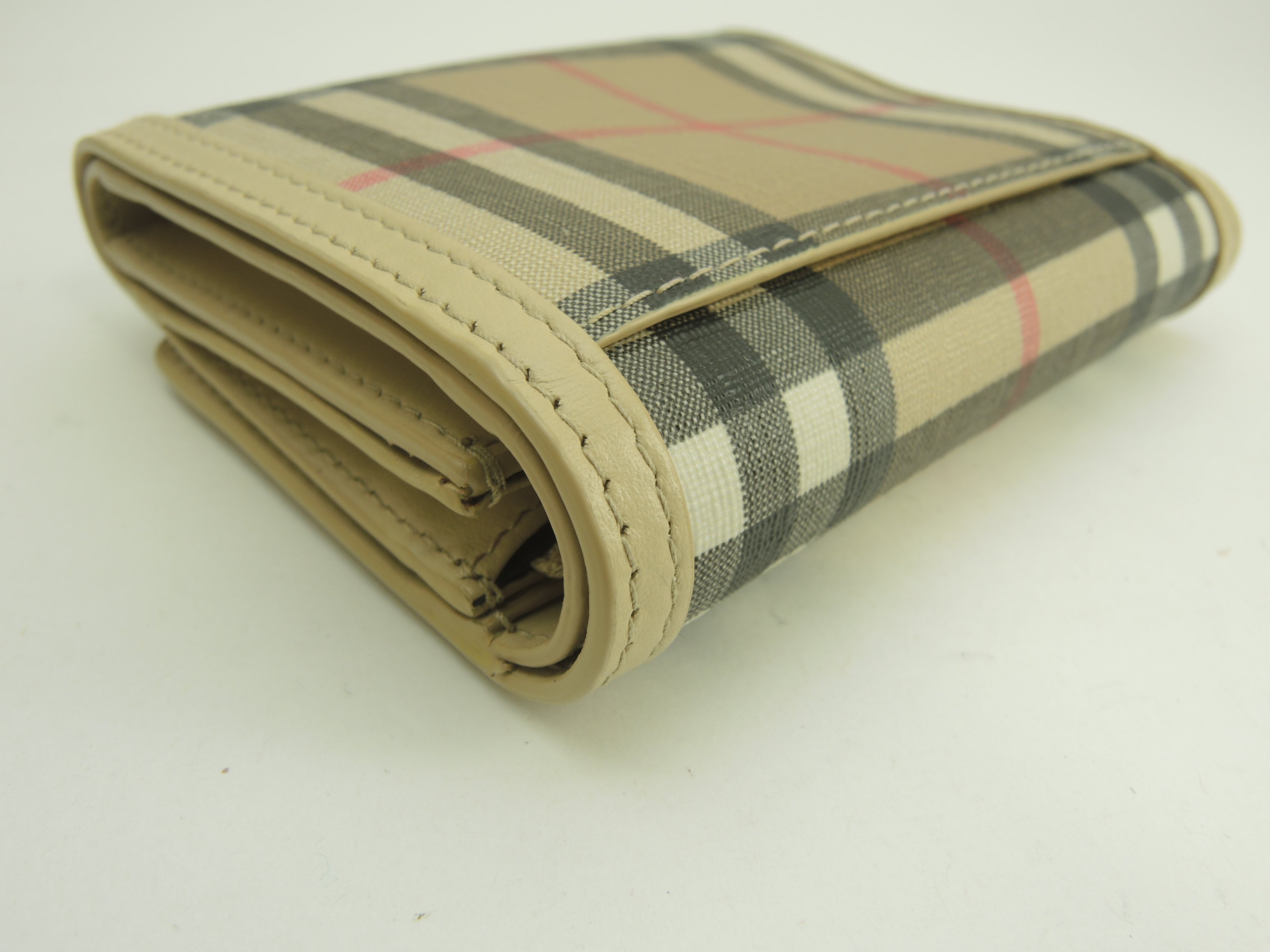 Burberry portafoglio compatto a tre ante in PVC/pelle con motivo check, portafoglio piccolo, come nuovo@POPELFI071SEB
