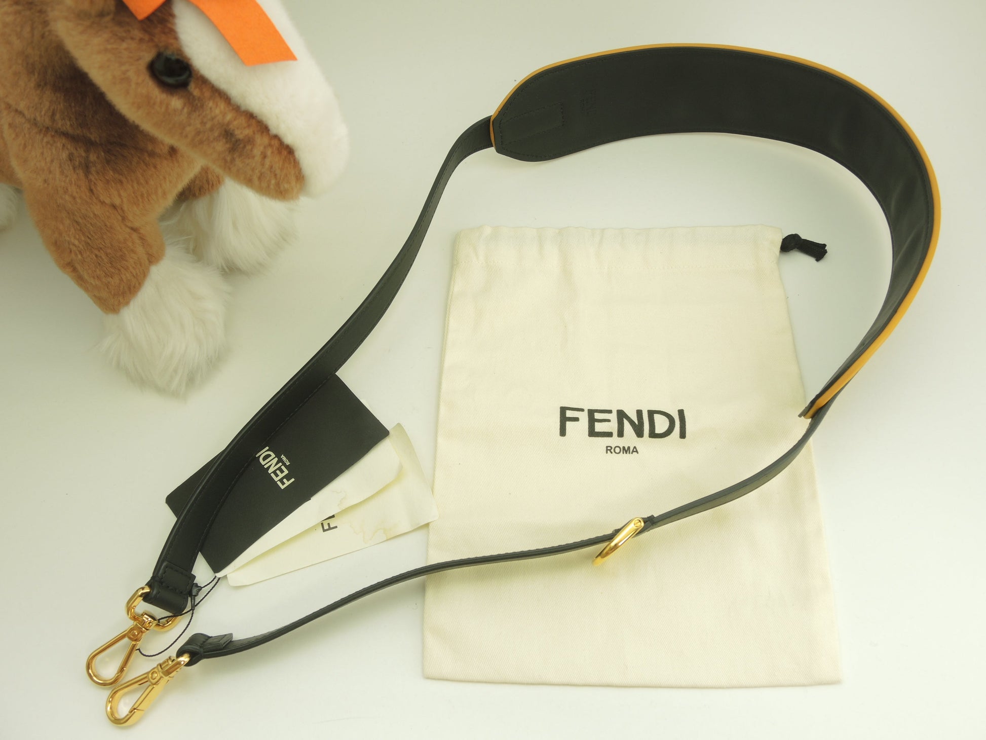 フェンディ ショルダーストラップ FILAコラボ レザー黒黄 未使用@ 6