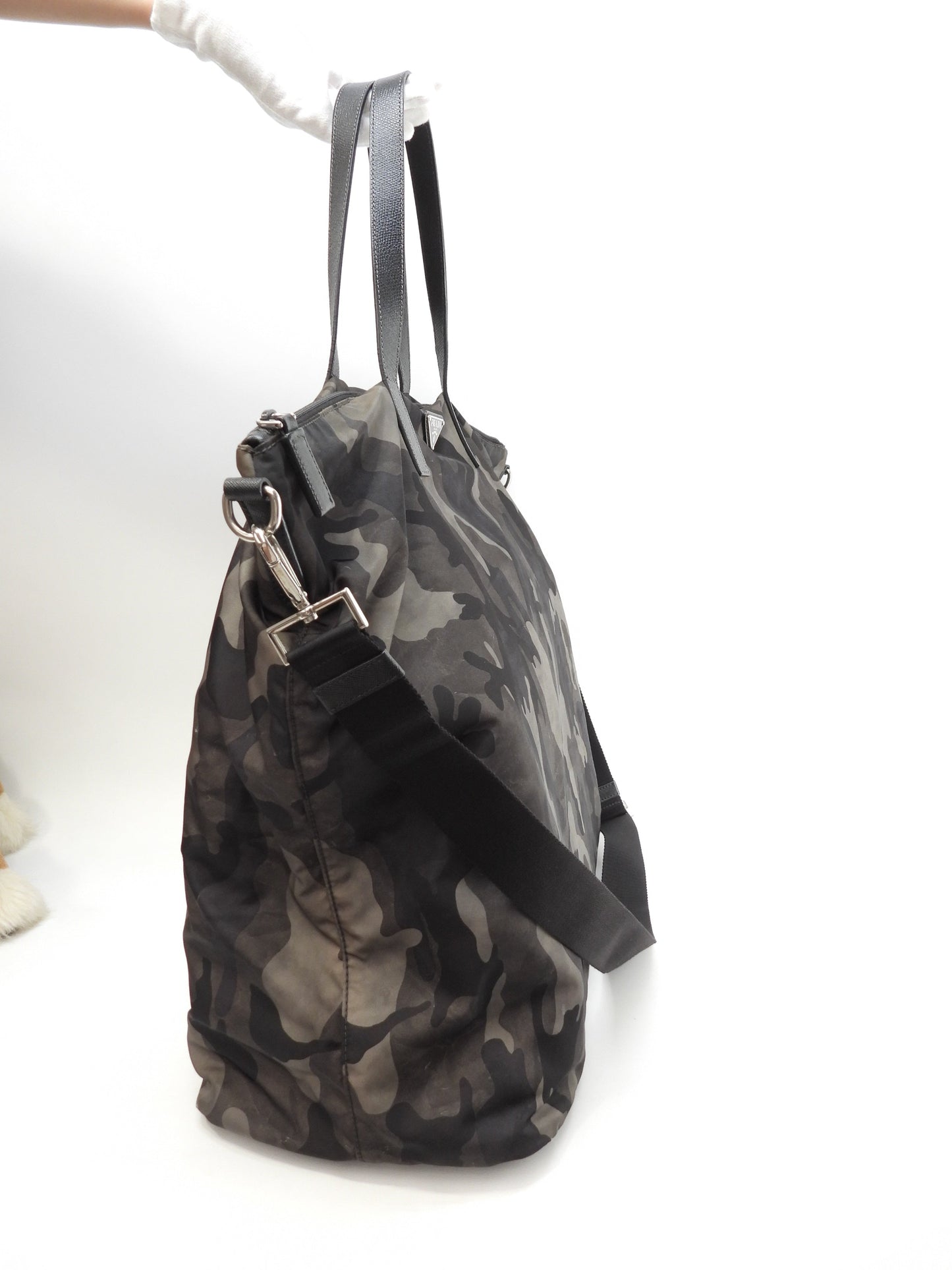 Prada borsa tote Saffiano/Nylon grigio nero mimetico da uomo con tracolla @ 1