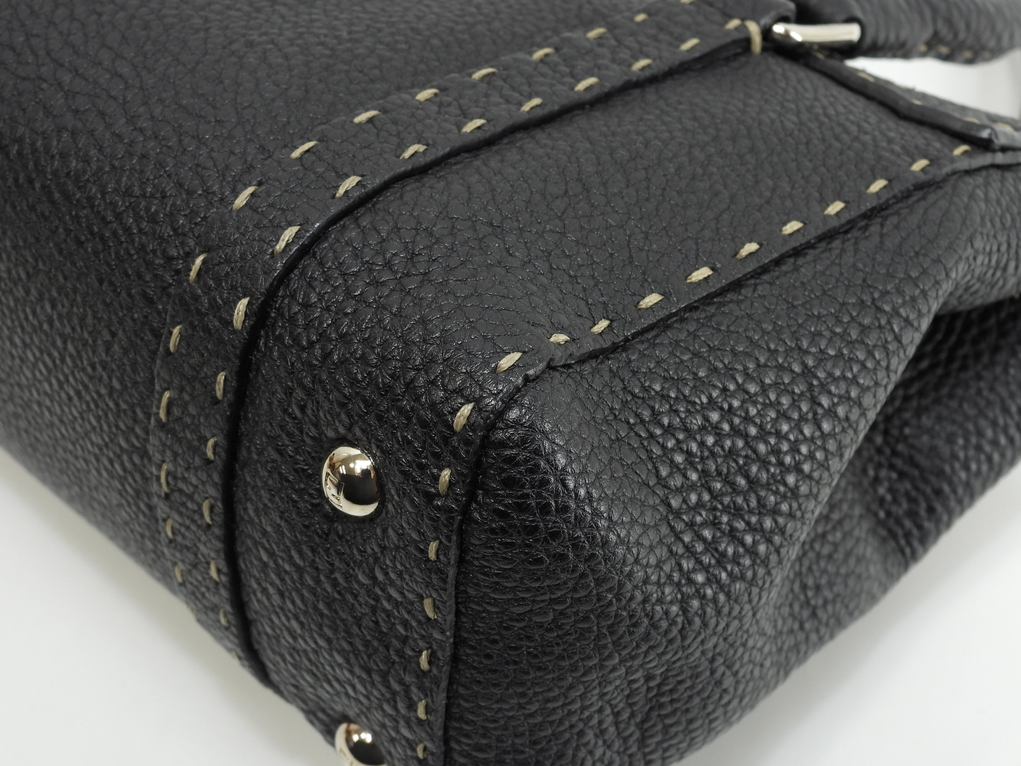 Fendi Mini Linda in pelle Selleria nera, hardware argento, borsa a mano piccola, pari al nuovo @ 24
