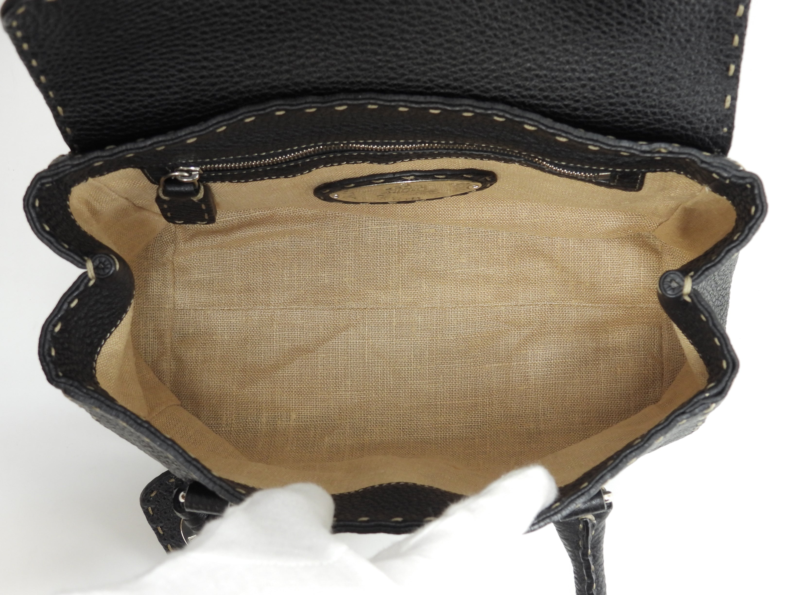 Fendi Mini Linda in pelle Selleria nera, hardware argento, borsa a mano piccola, pari al nuovo @ 24