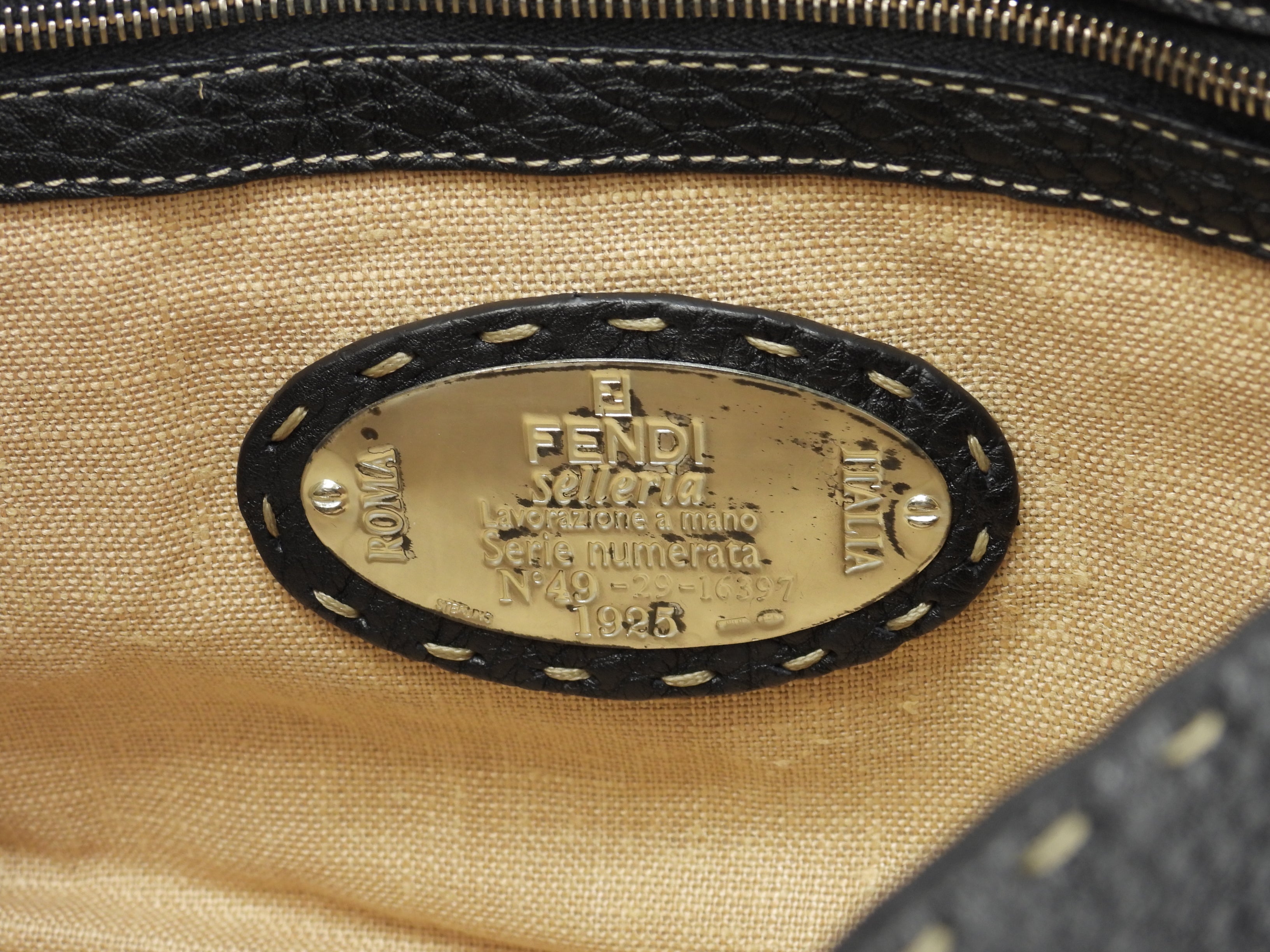 Fendi Mini Linda in pelle Selleria nera, hardware argento, borsa a mano piccola, pari al nuovo @ 24