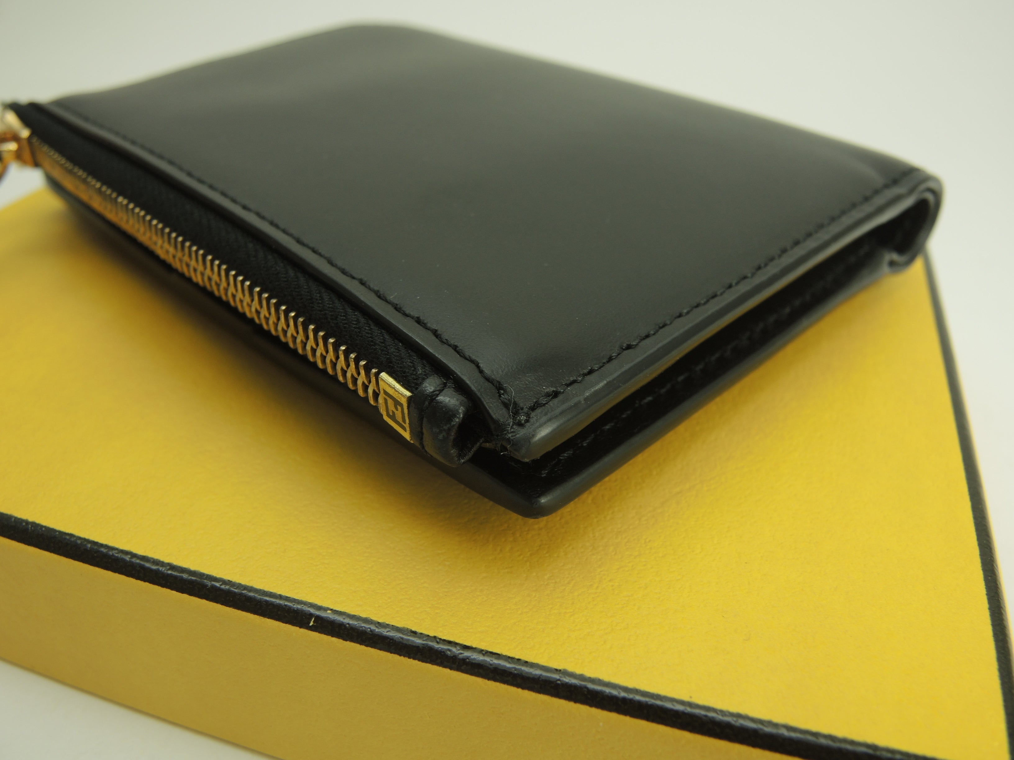 Fendi Compact Wallet Logo Pelle Nera Portafoglio a 2 ante Nuovo@4