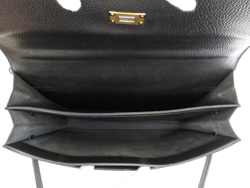 Hermès Kelly Depeches 38 Ardenne Nera, hardware oro, cartella @ 1