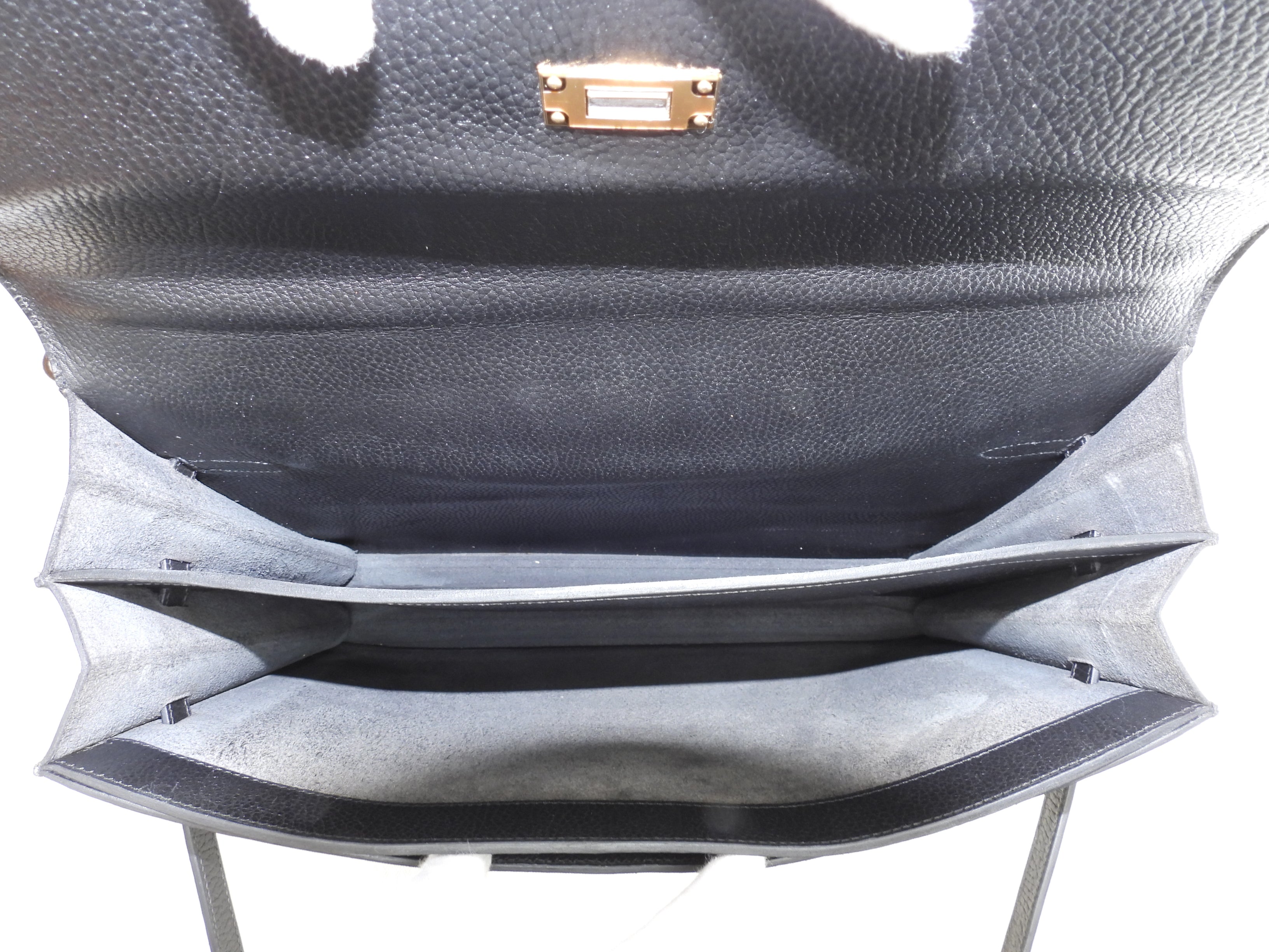 Hermès Kelly Depeches 38 Ardenne Nera, hardware oro, cartella @ 1