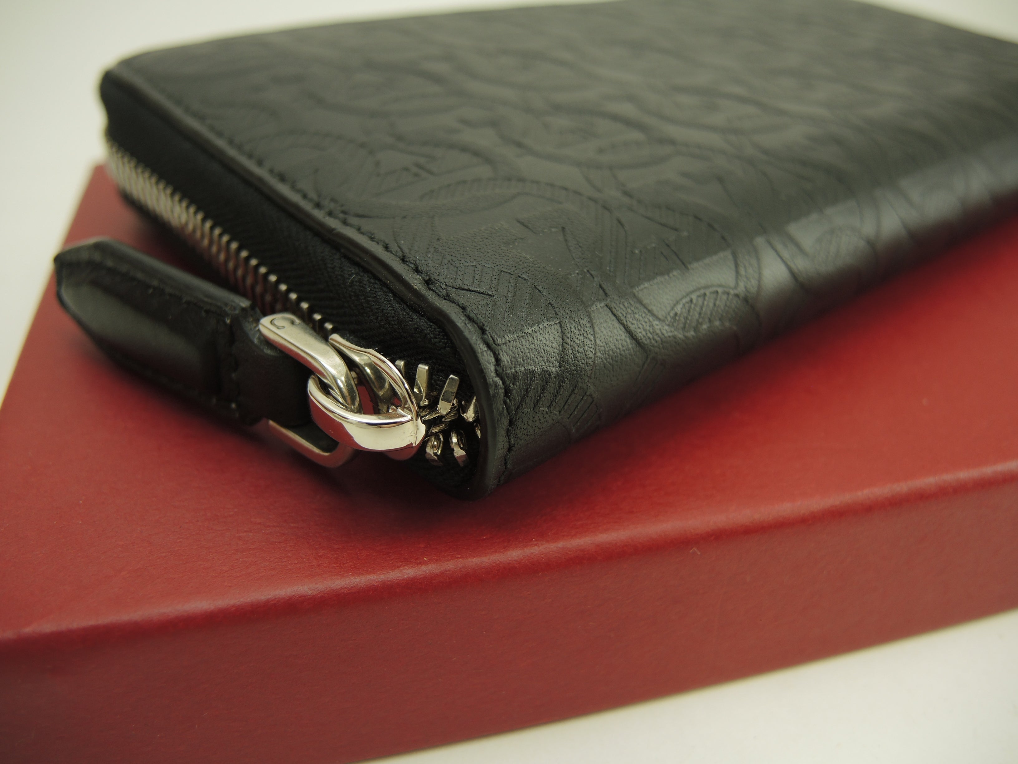 Salvatore Ferragamo Portafoglio lungo Gancini in pelle nera Nuovo @IY-66A649