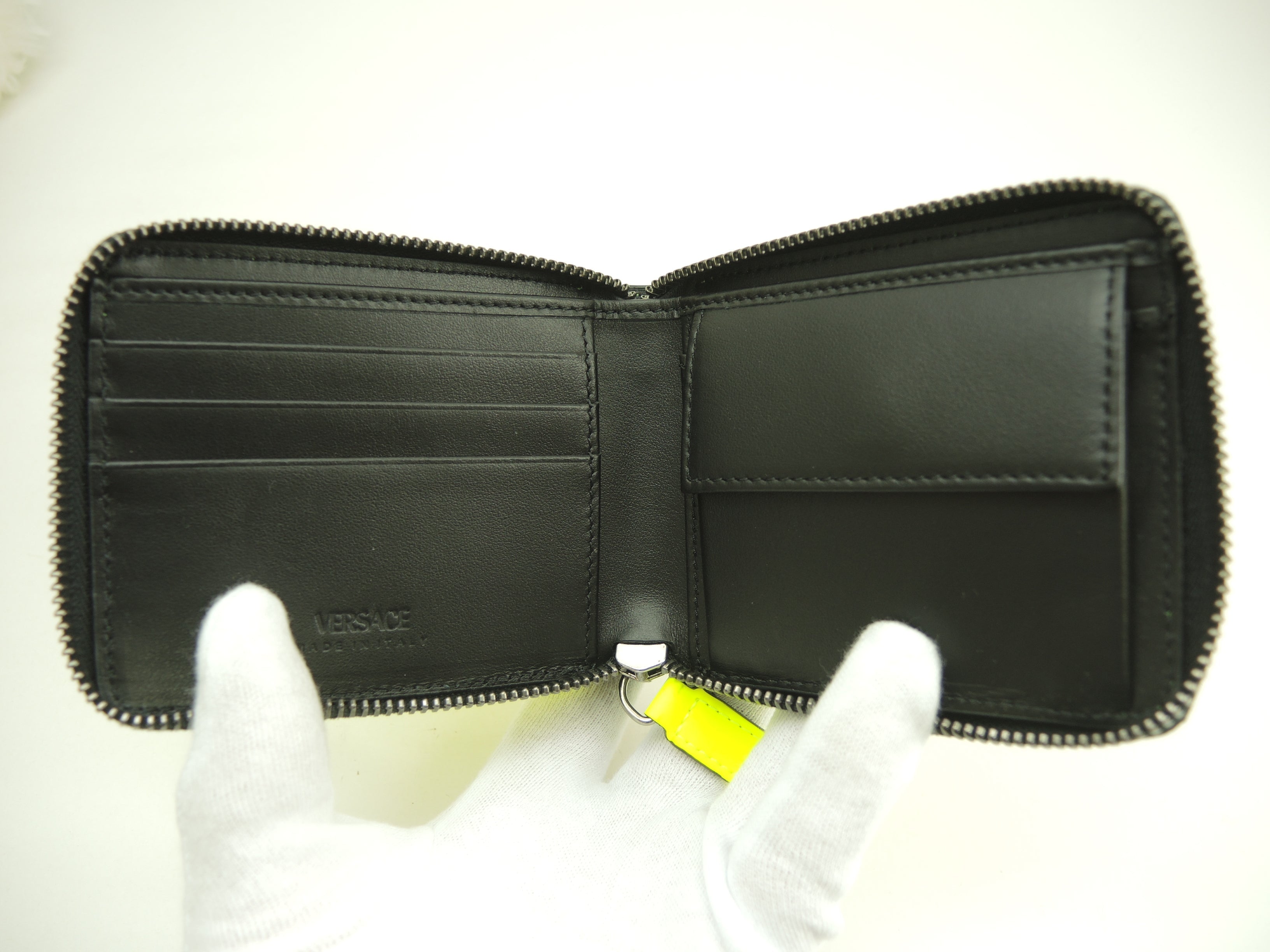 ヴェルサーチ コンパクトウォレット メデューサ レザー黄 2折ジップ財布 新品@ 6