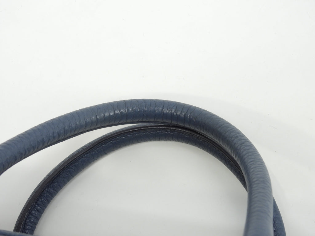 Borsetta Prada in pelle Taurillon, blu muschio, valigetta porta documenti, in condizioni eccellenti @38