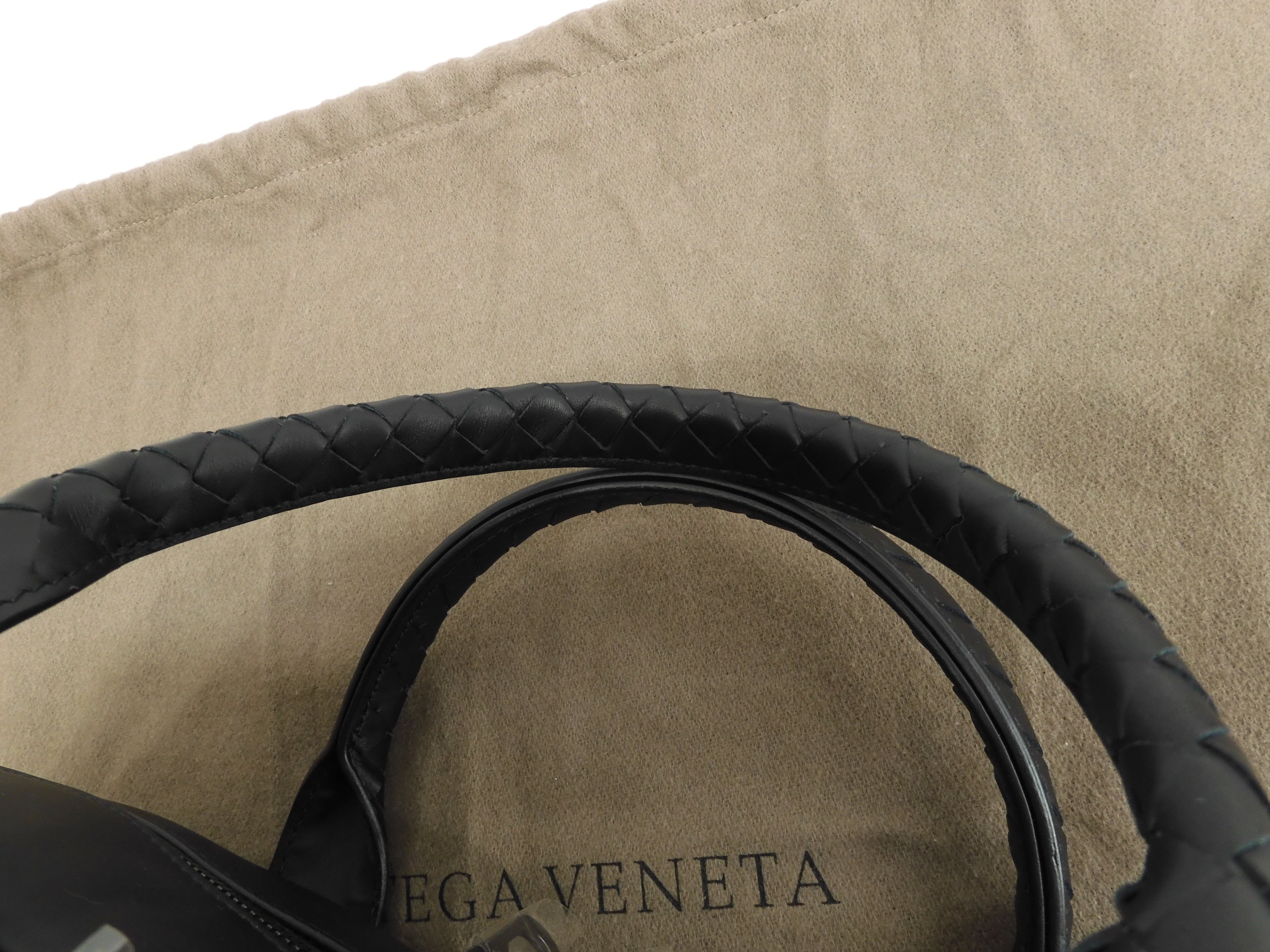 Bottega Veneta ventiquattrore Intrecciato in pelle nera borsa da viaggio nuova @B08476164J