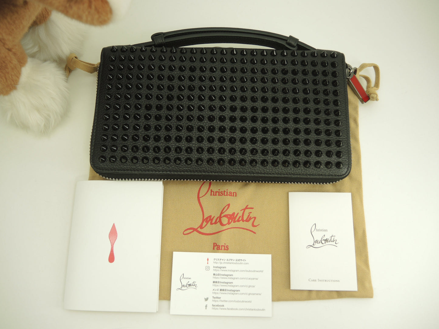 Christian Louboutin Portafoglio lungo XL in pelle nera con cerniera da uomo con impugnatura a 50