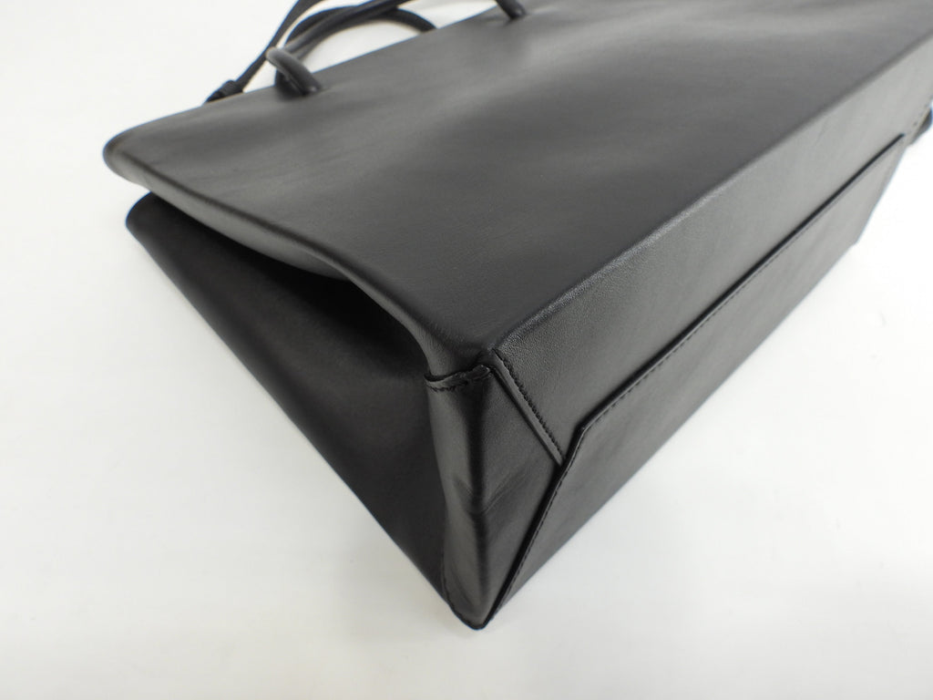 Moschino borsa shopper piccola in pelle nera con logo borchiato e tracolla, tote, @1