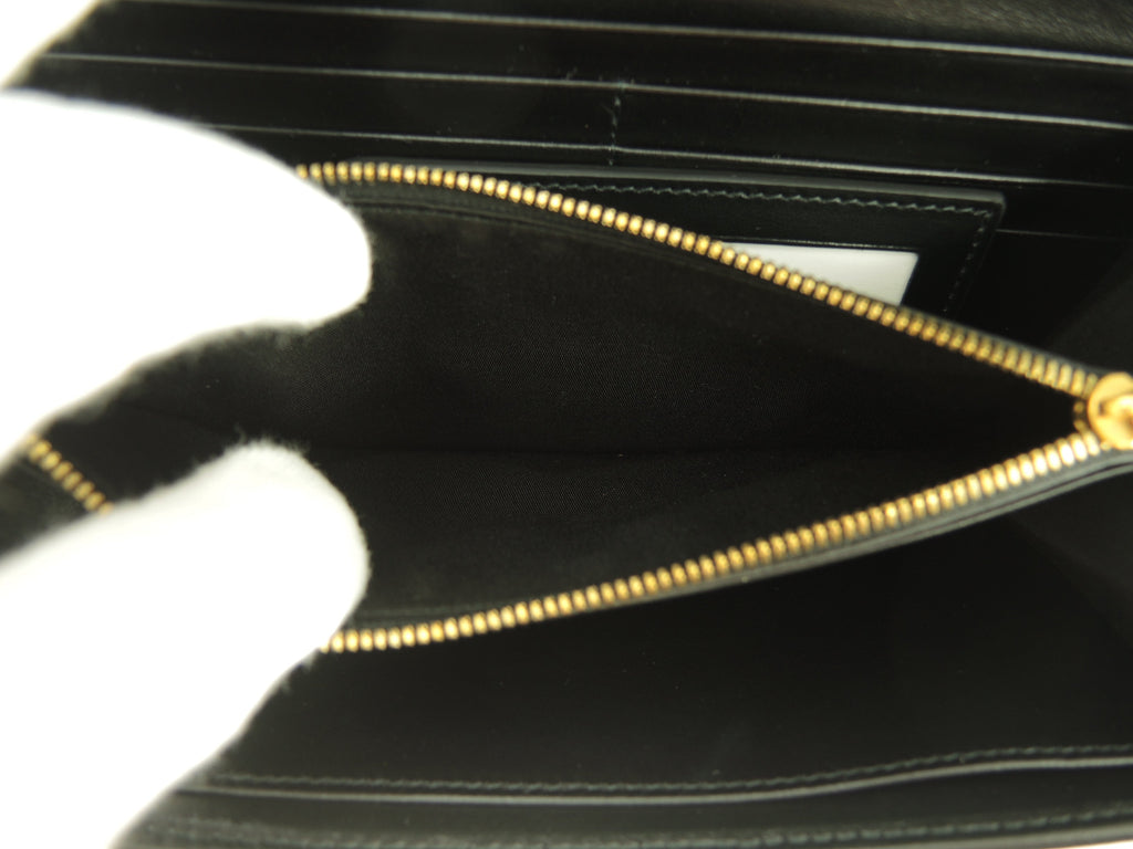 Salvatore Ferragamo Portafoglio lungo Gancini in pelle bianco/nero portafoglio a due ante mai usato @ 17