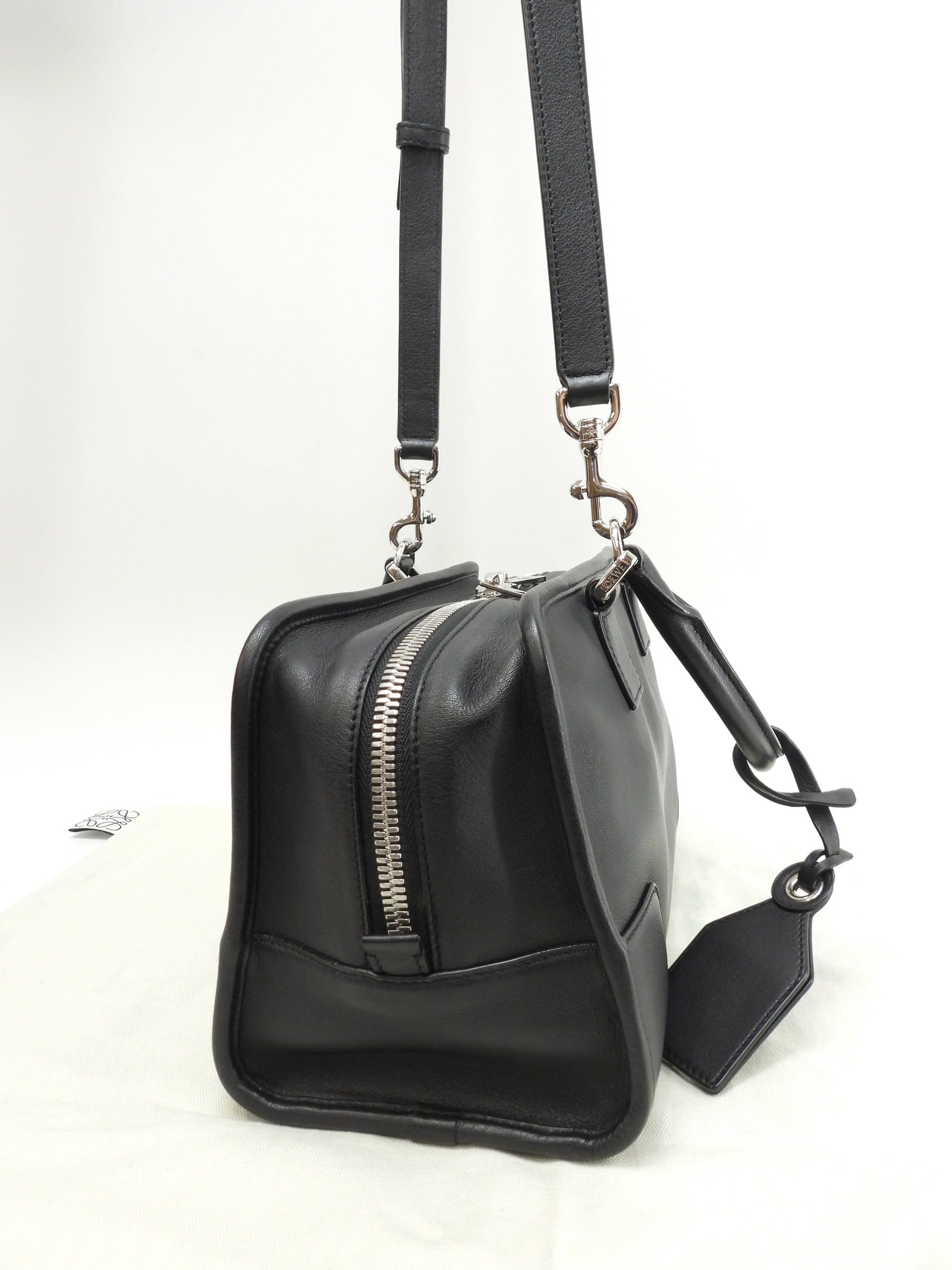 ロエベ アマソナ28 ストラップ付 スムースレザー黒 ハンドバッグ シルバー金具 極美品@471705