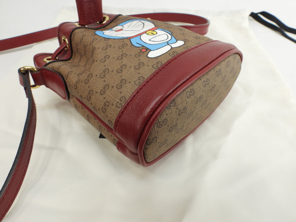Gucci, pochette a sacchetto, Doraemon, micro GG, marrone e rosso, borsa a tracolla, nuova, @ 3