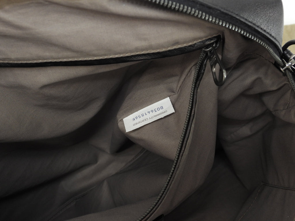 Bottega Veneta ventiquattrore con tracolla in pelle Intrecciato grigio-nera portadocumenti @B03641856K