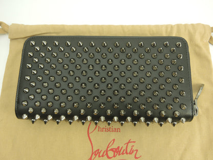 Christian Louboutin portafoglio lungo con borchie argentate in pelle nera Panettone Nuovo di zecca@4