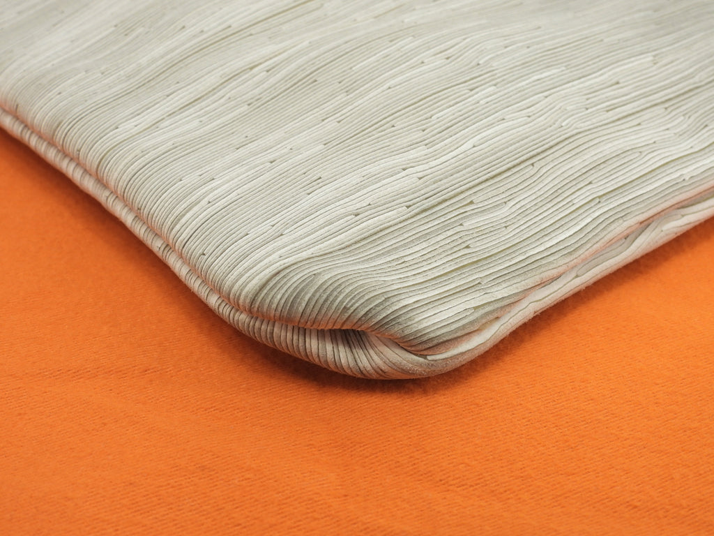 Hermès Pillow Vibrato Leather Grigio Chiaro Pochette Borsa a tracolla @□D 2