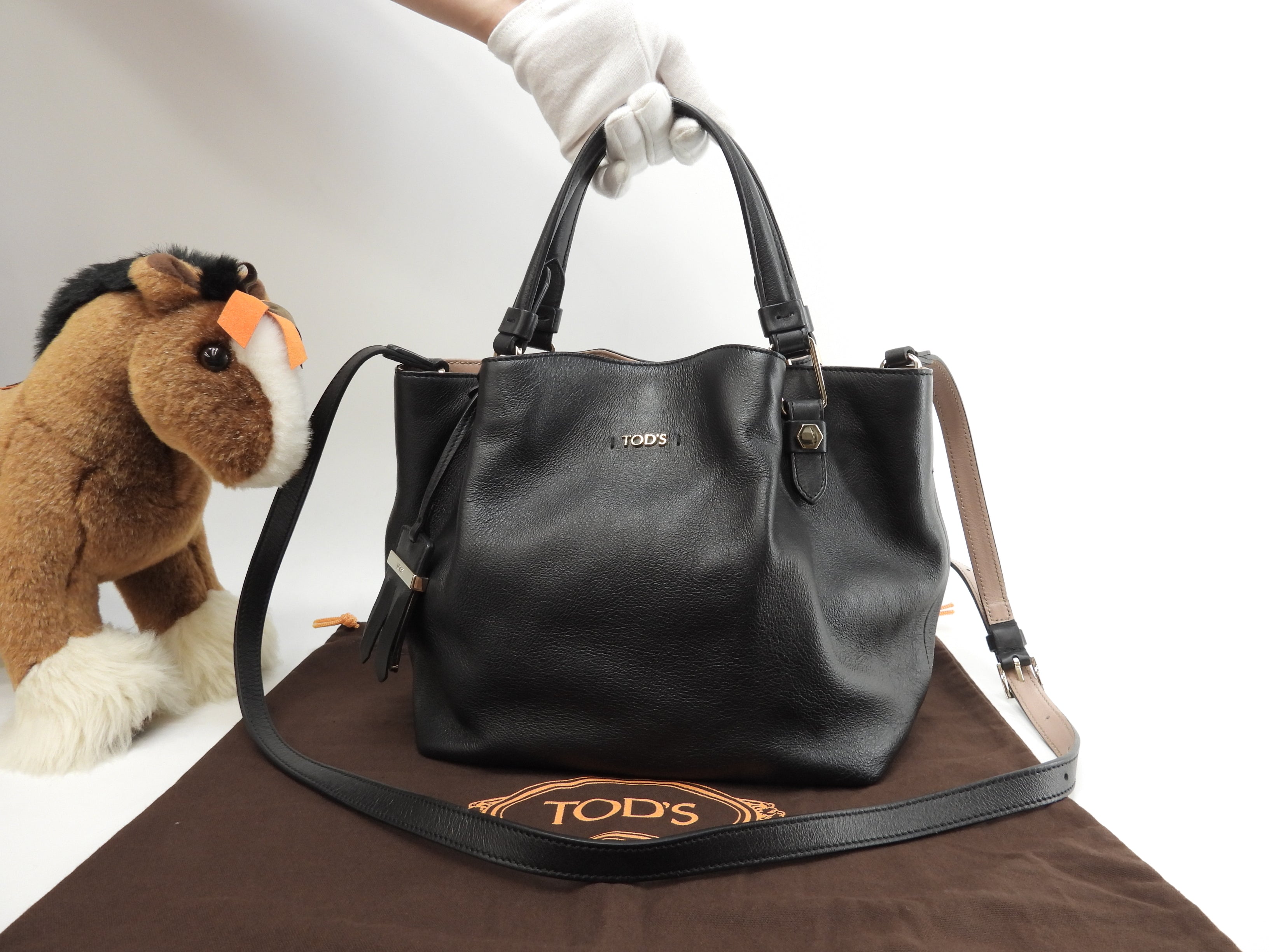 Tod's Mini Tote Bag in pelle nera, con tracolla, borsa a mano in ottime condizioni@4B33
