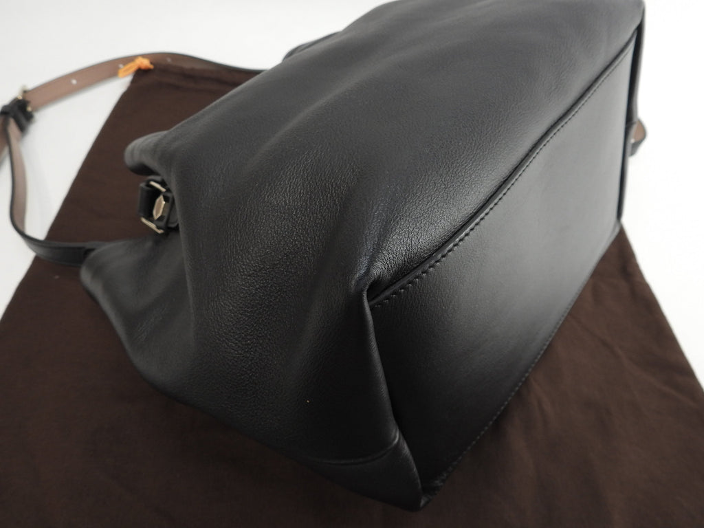 Tod's Mini Tote Bag in pelle nera, con tracolla, borsa a mano in ottime condizioni@4B33