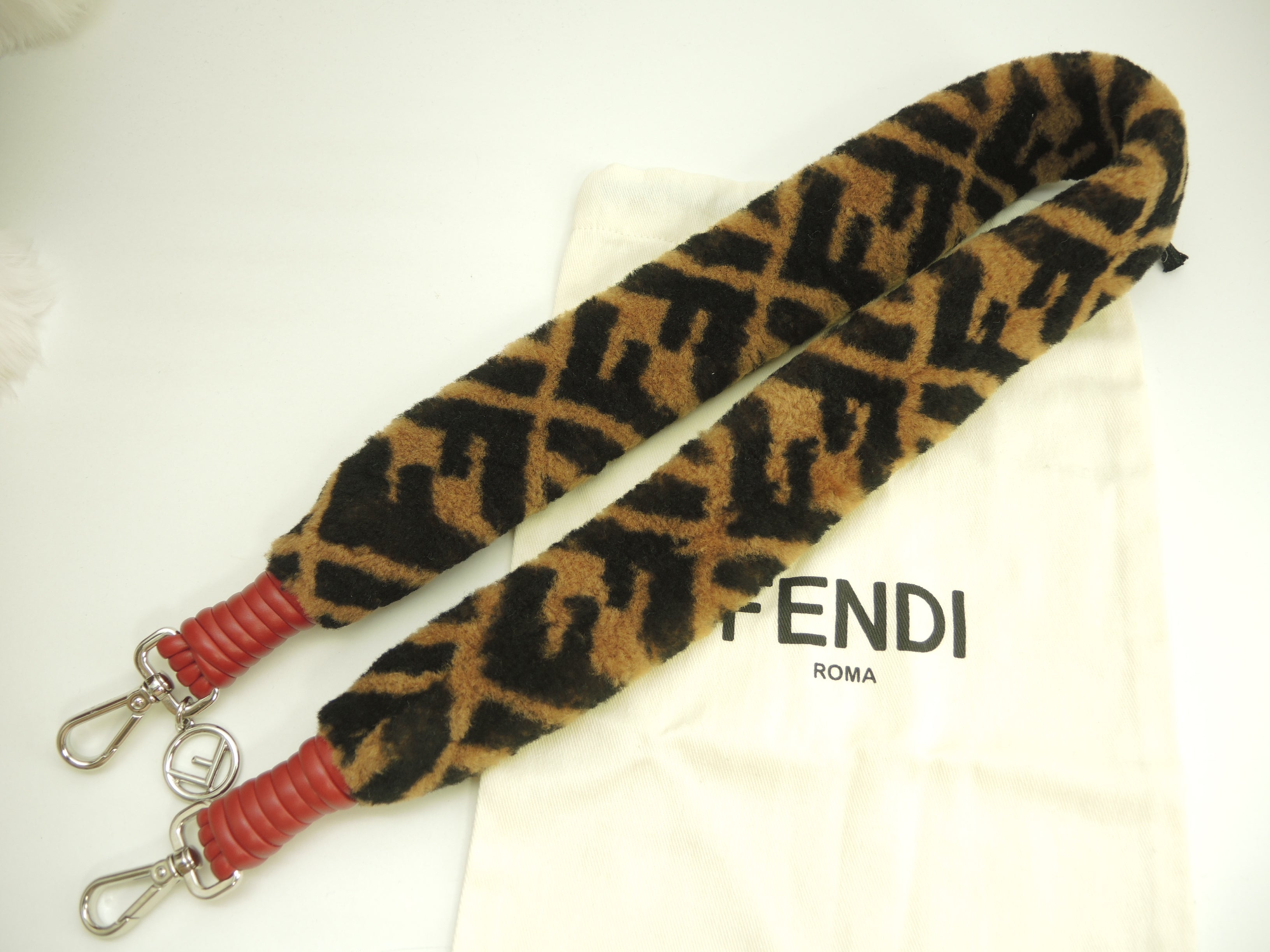 Fendi tracolla lunga motivo FF montone marrone nero spessa ottime condizioni@ 21