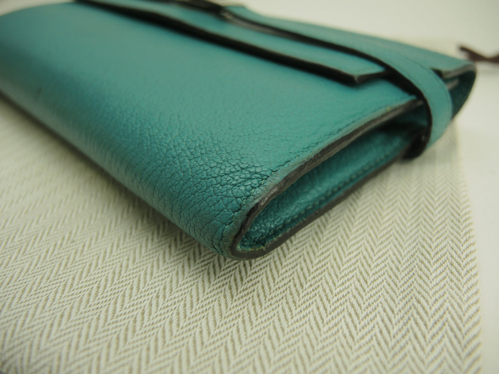 Hermès Portafoglio lungo Kelly, pelle di capra Chèvre, Blue Paon, portafoglio bi-fold, hardware in argento @X