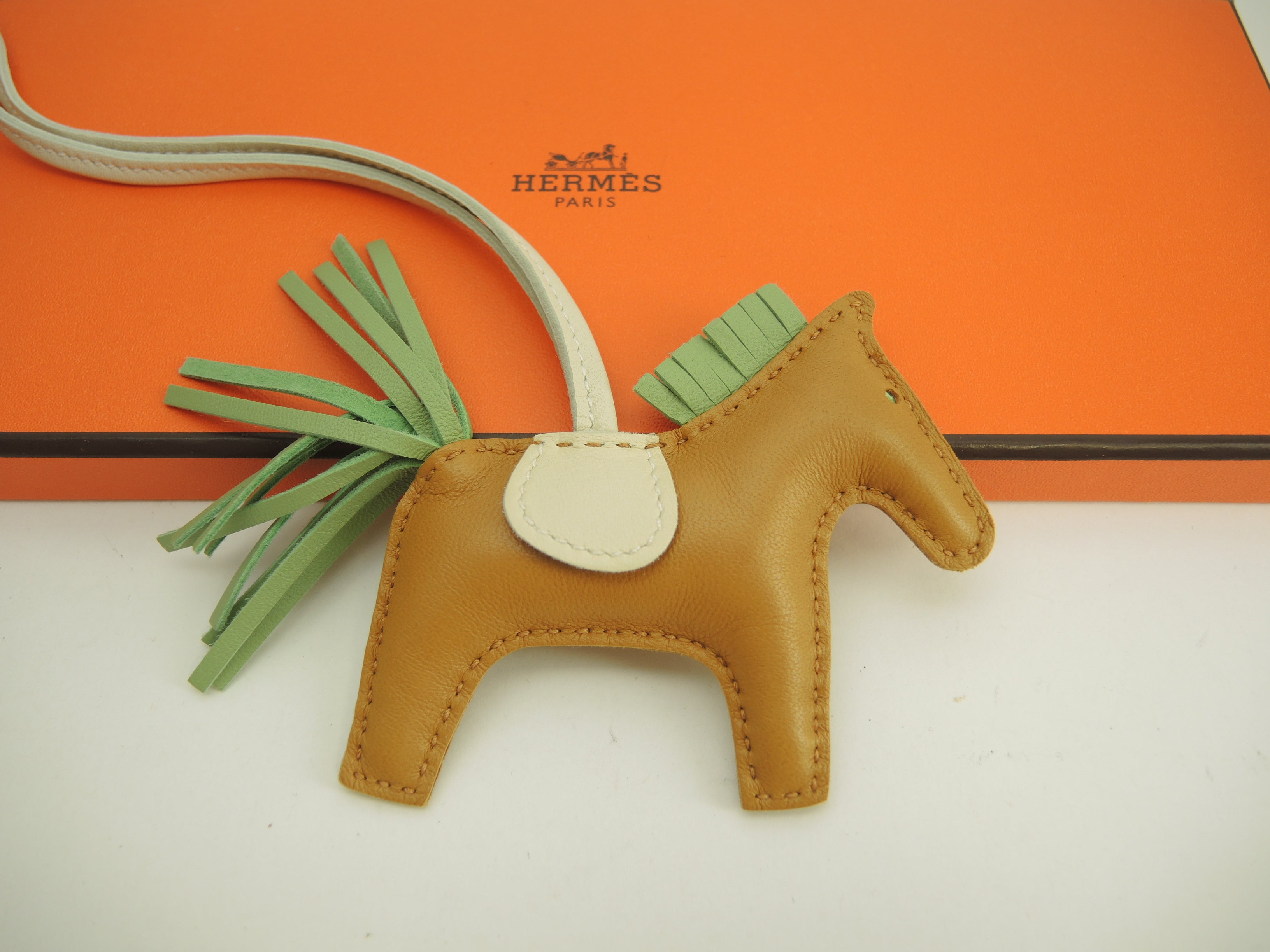 Hermès Rodeo PM Agneau Milo Craie/Sesamo/Vert Criquet Ciondolo per borsa Nuovo@Y 5