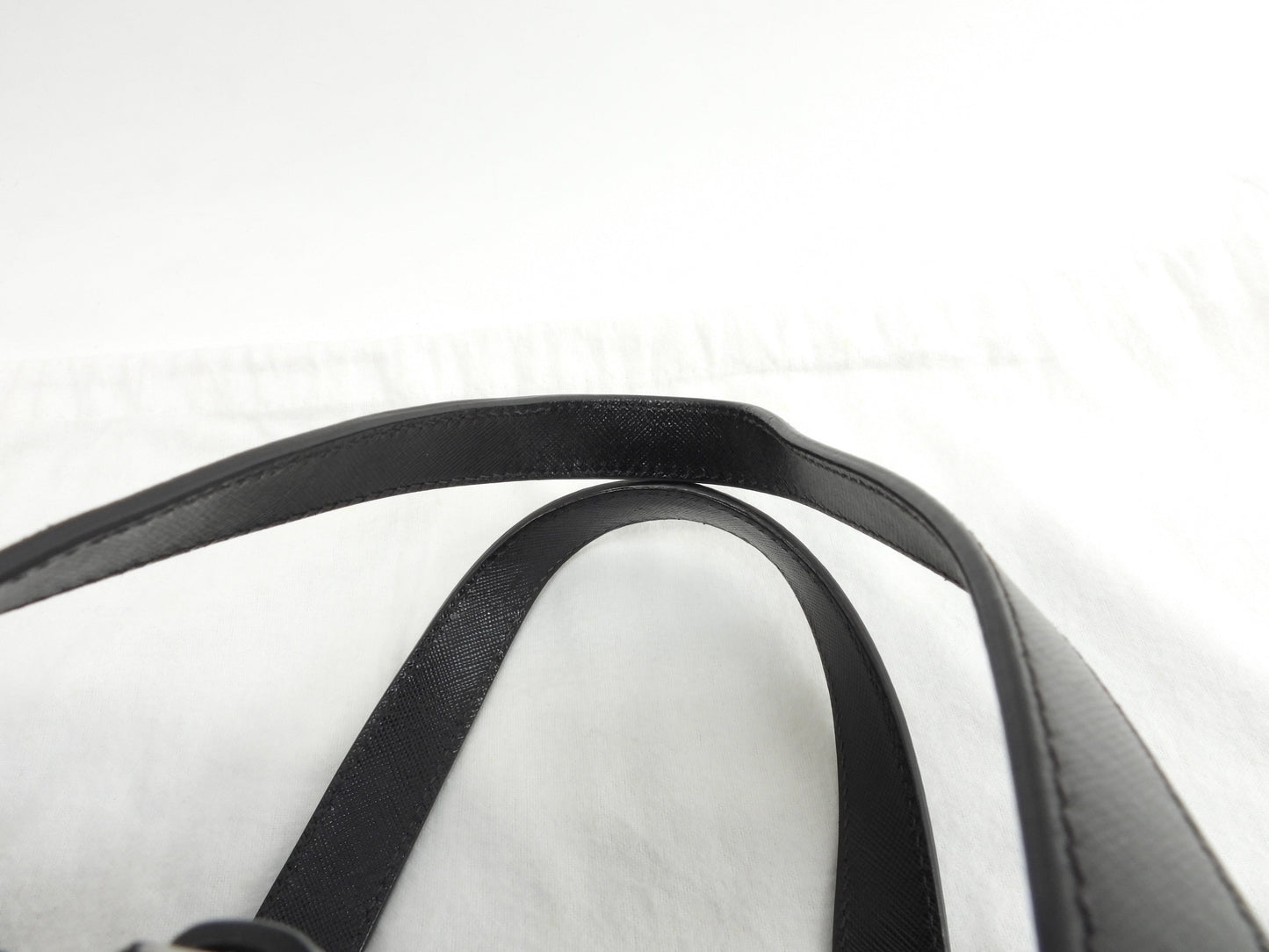 Borsello Prada grande in pelle Saffiano/nylon nero con portadocumenti con cerniera@165 3
