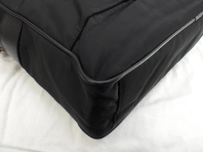 Borsello Prada grande in pelle Saffiano/nylon nero con portadocumenti con cerniera@165 3
