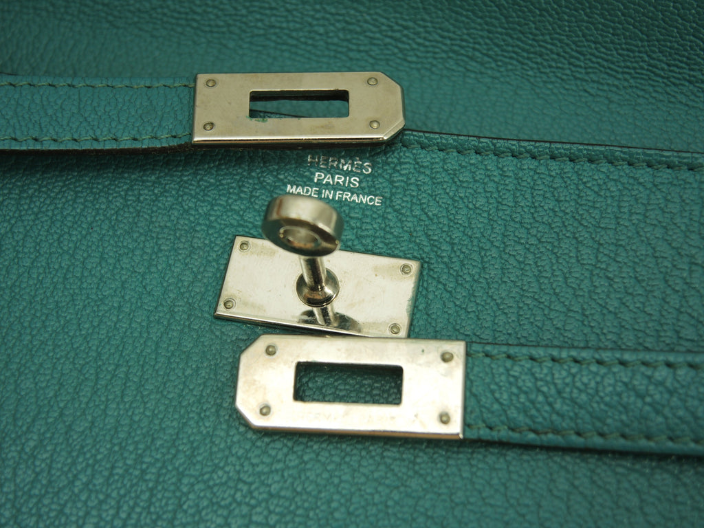 Hermès Portafoglio lungo Kelly, pelle di capra Chèvre, Blue Paon, portafoglio bi-fold, hardware in argento @X