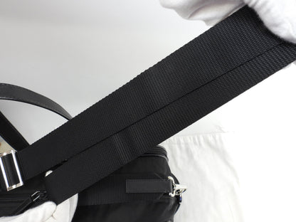 Borsello Prada grande in pelle Saffiano/nylon nero con portadocumenti con cerniera@165 3