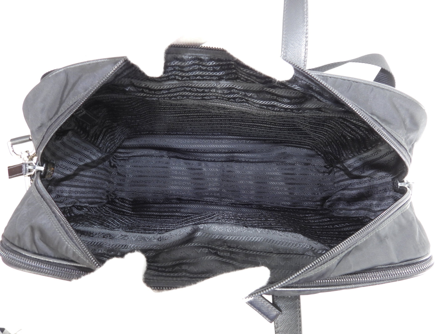 Borsello Prada grande in pelle Saffiano/nylon nero con portadocumenti con cerniera@165 3