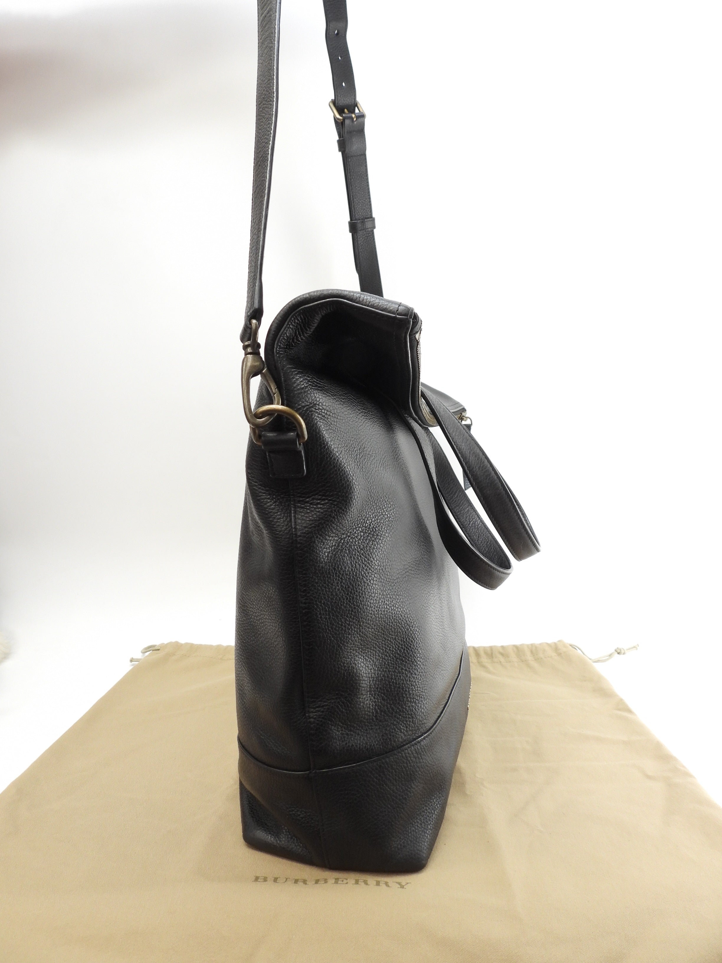 Burberry tote bag da uomo in pelle nera, con tracolla, ottimo stato @ 8