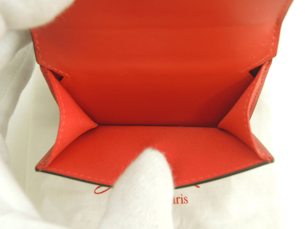 Christian Louboutin, mini portafoglio a tre ante Loubi54 in pelle verniciata rossa, portafoglio compatto, mai usato @ 1