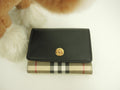 Burberry Portafoglio Compatto a Quadri in PVC/Pelle Portafoglio a 3 ante Piccolo Portafoglio Inutilizzato@MDICSSTU75CHI