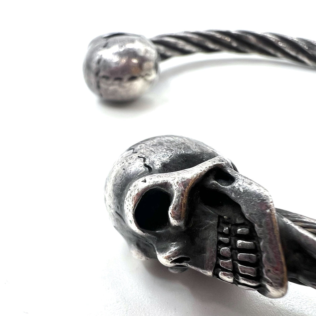 Gaboratory (GABOR) Bracciale rigido Skull Wire Bangle Argento